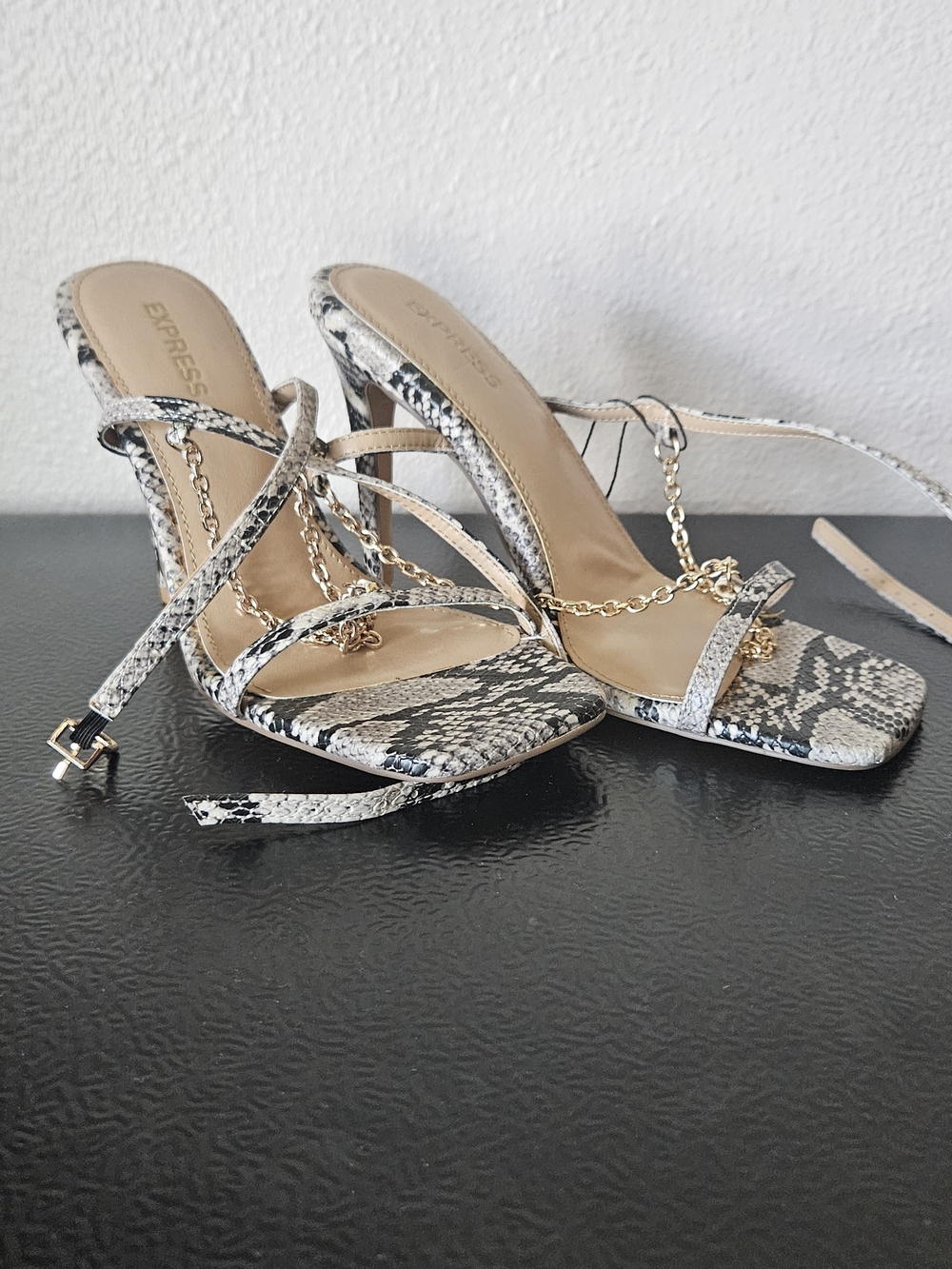 Express Snake-Print Chain-Strap Heeled Sandals in Black, White & Beige - Picture 2 of 4